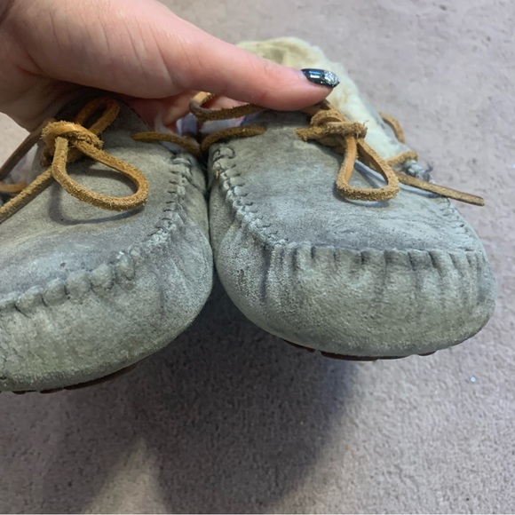 UGG | Grey warm Dakota Women's Slipper - Picture 5 of 10